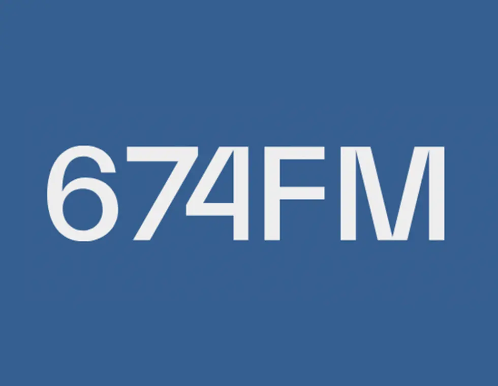 Radio 674 FM Logo